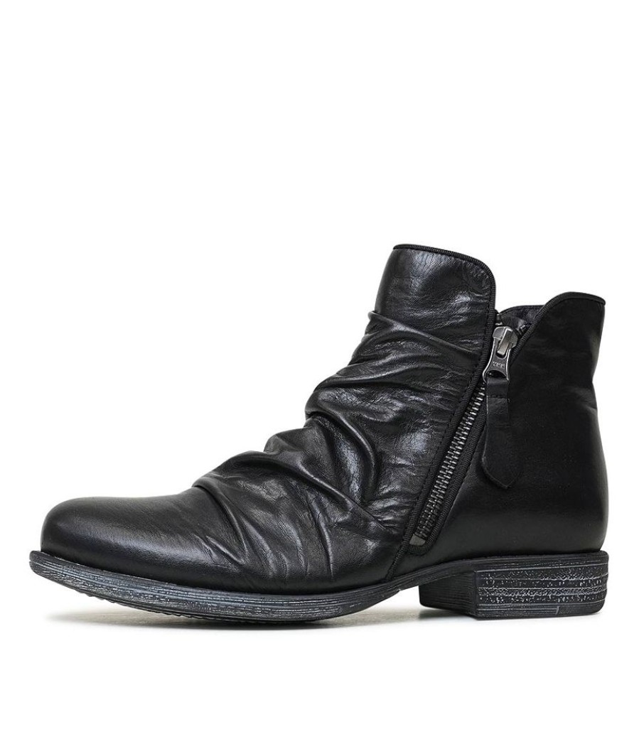 Boots EOS Shoes | Willet Black