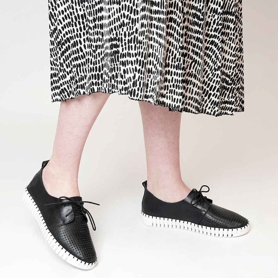 Flats Django & Juliette | Huston Black Leather Sneakers