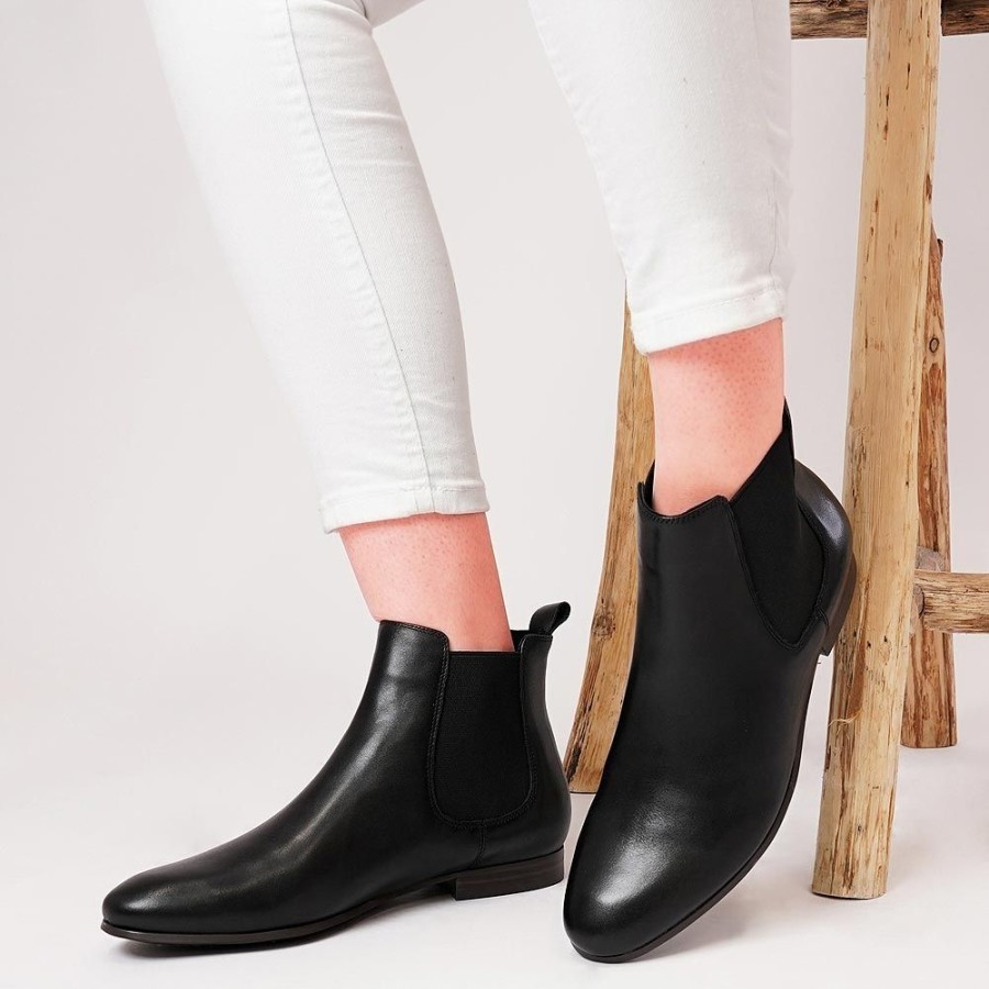 Boots EOS Shoes | Serenity Black