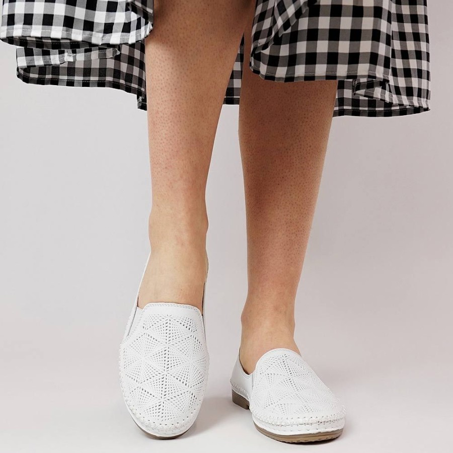 Flats Sala | Siddle White