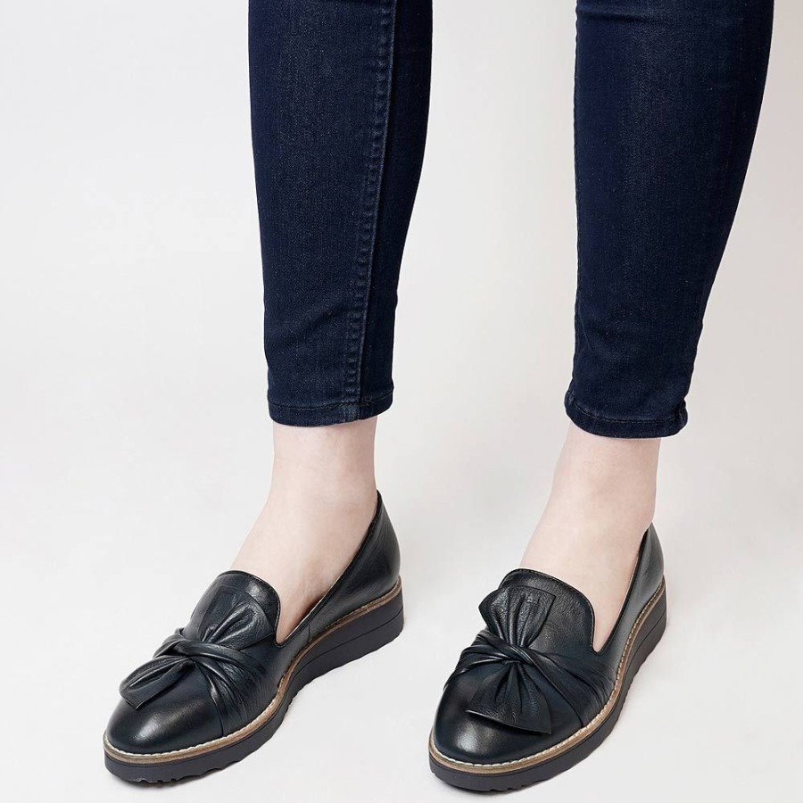 Flats Top End | Oclem Navy/Navy Leather Loafers