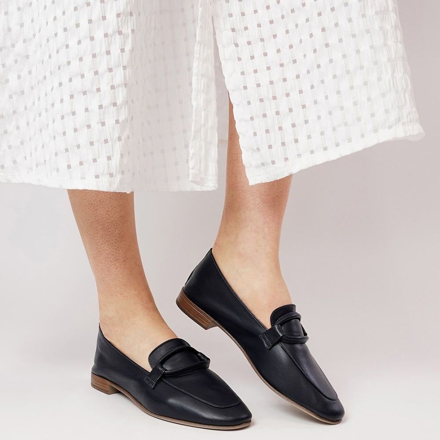 Flats Sala | Joanne Navy Leather Loafers