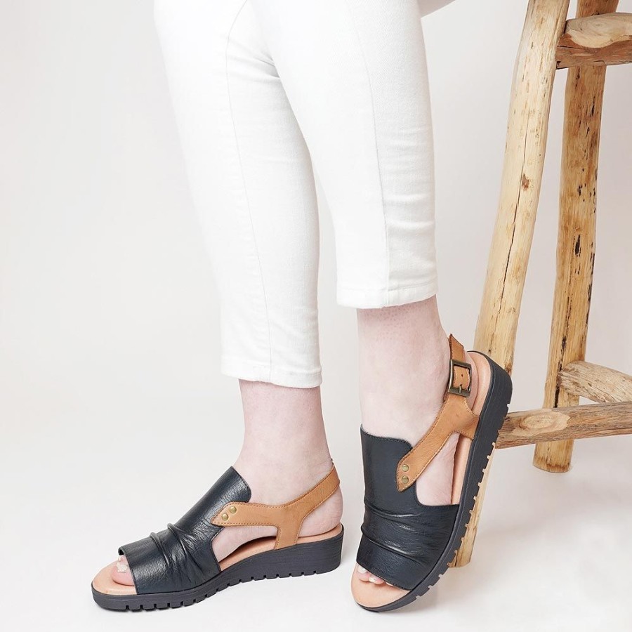 Sandals Django & Juliette | Madis Navy/Tan