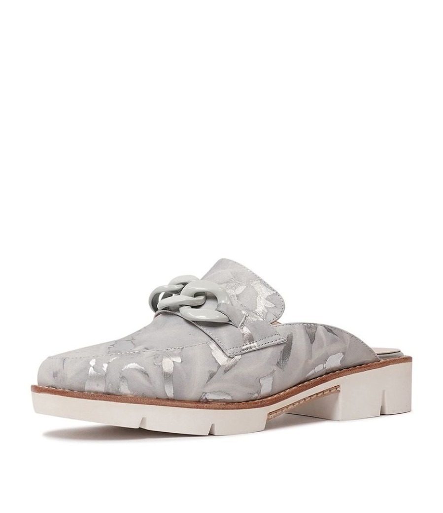 Flats Bresley | Distill Grey Silver Crush