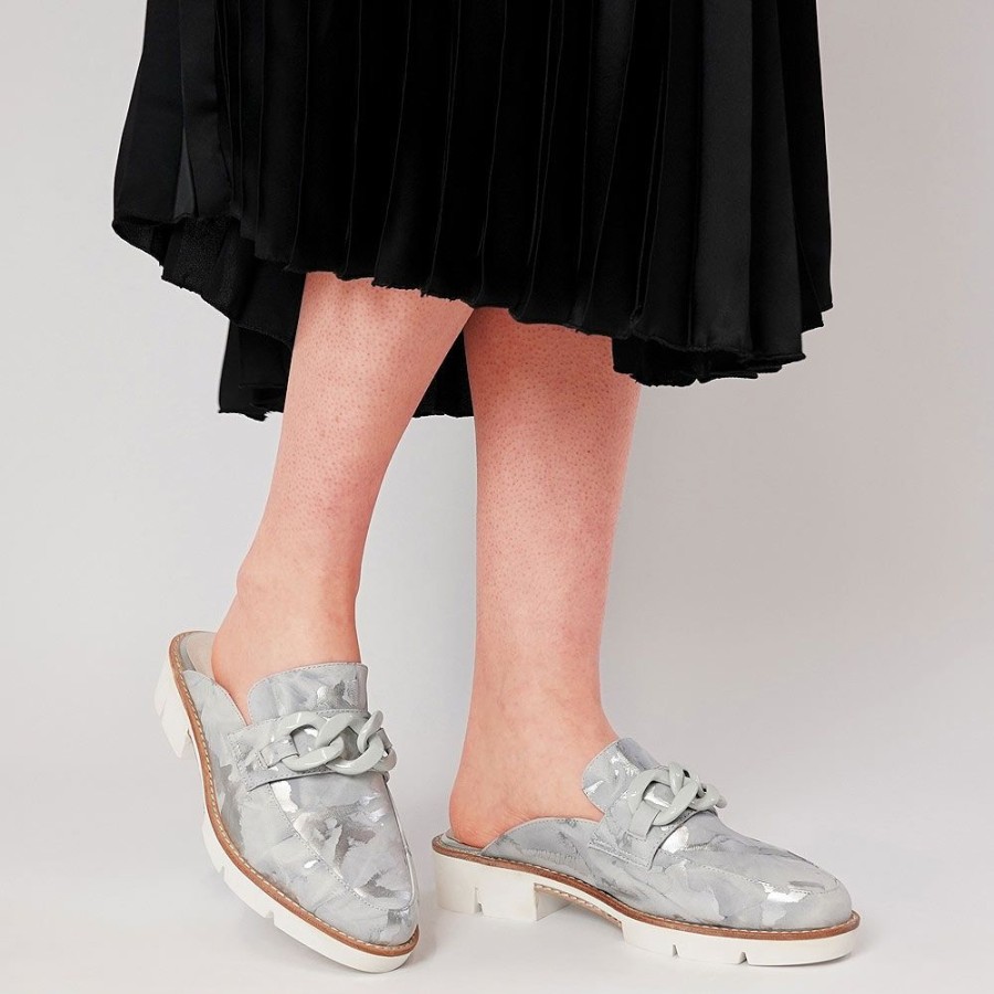 Flats Bresley | Distill Grey Silver Crush