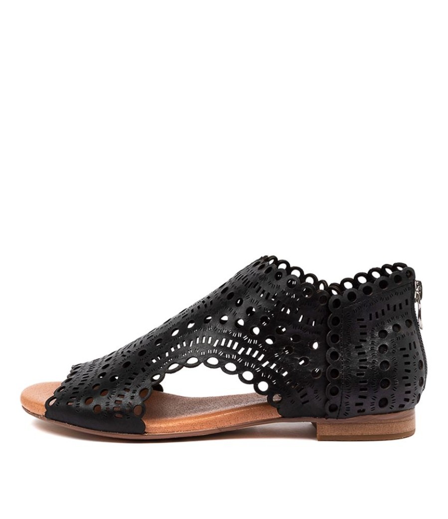 Flats Django & Juliette | Powers Black Leather Sandals