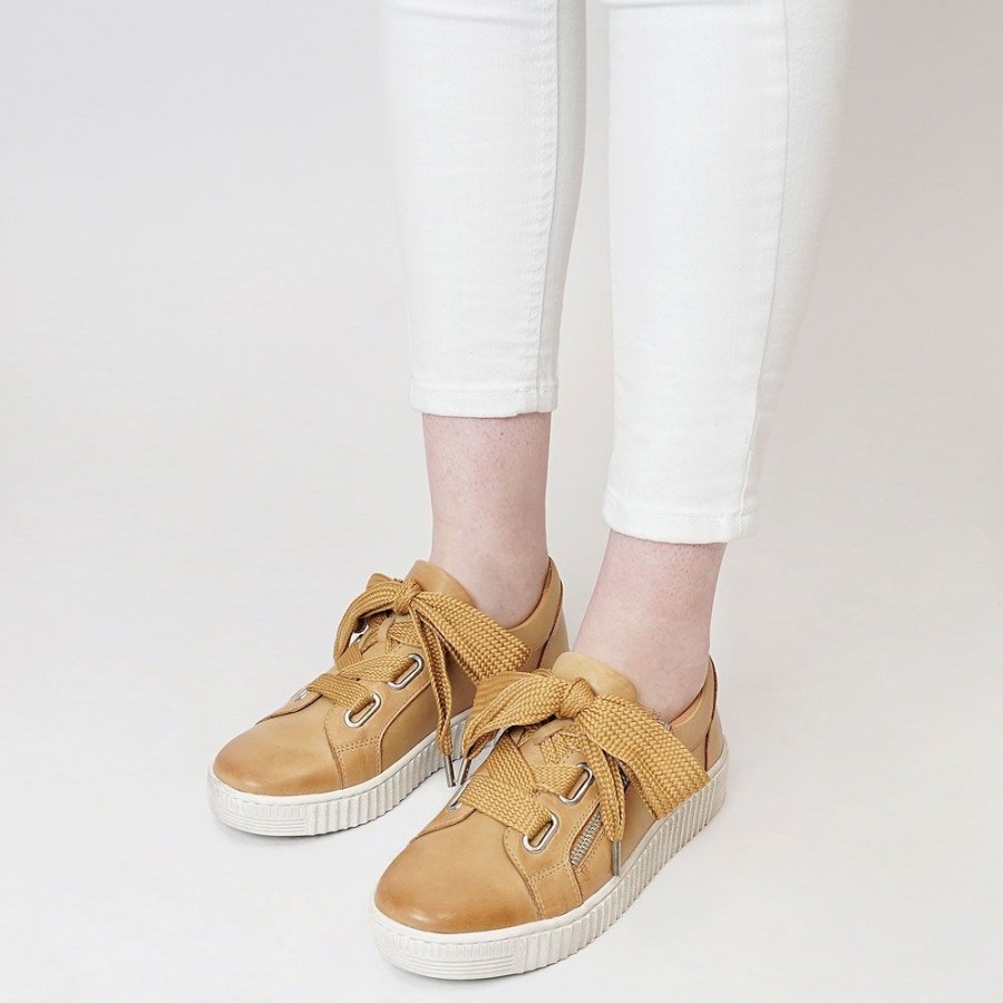 Flats EOS Shoes | Jovi Tan