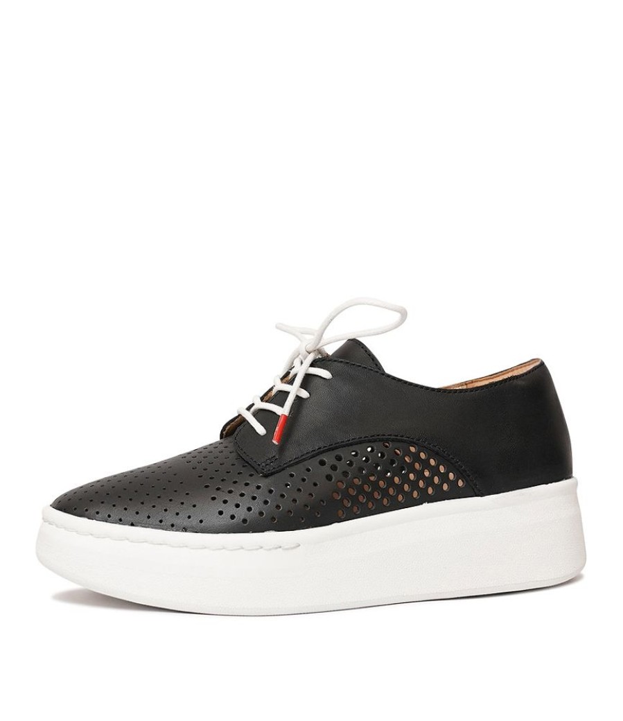 Flats Rollie | Derby City Punch Black