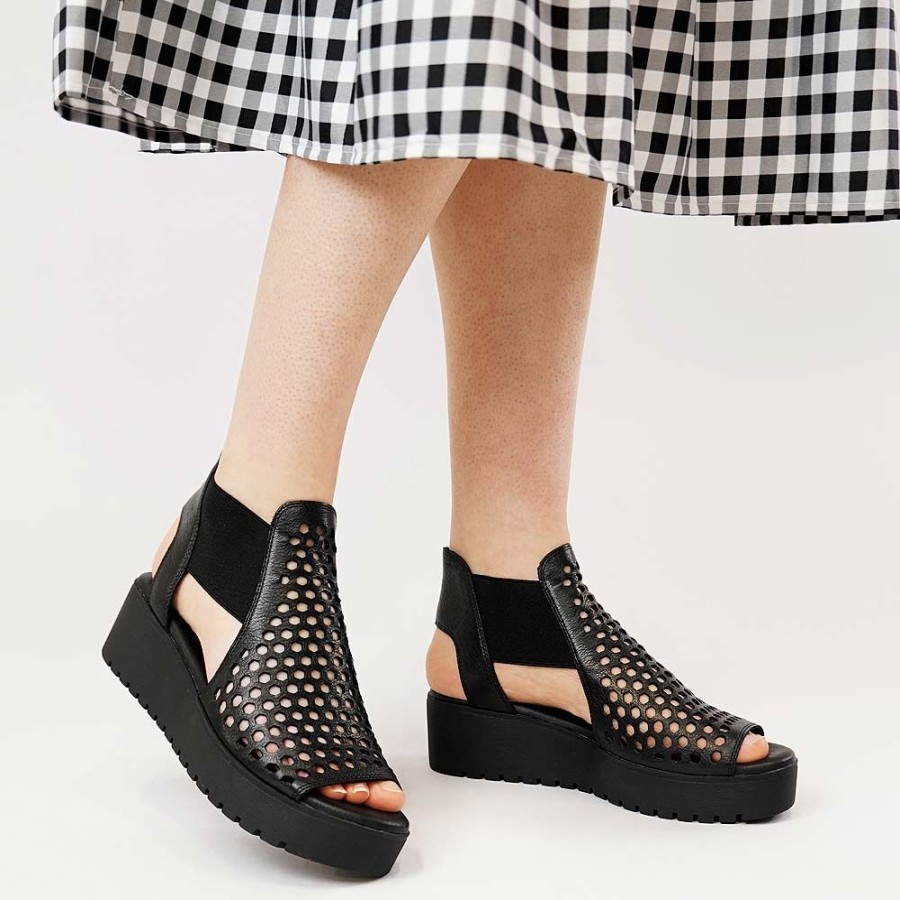 Sandals Django & Juliette | Odeya Black Leather Sandals