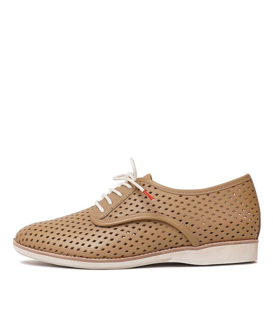 Flats Rollie | Derby Punch Sand