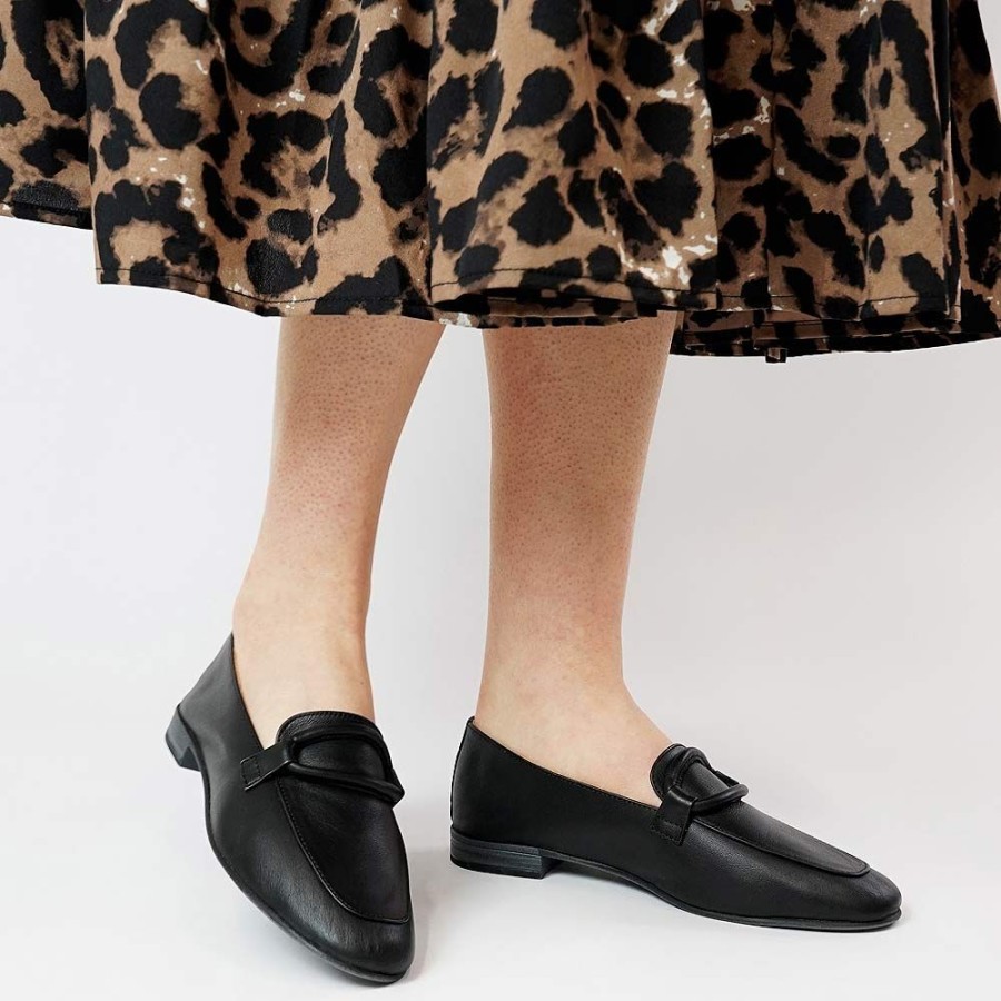 Flats Sala | Joanne Black Leather Loafers